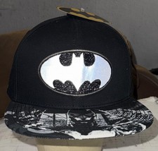 Gorra Concept One Batman Snap Back ala cómica negra billete plano para hombre talla única