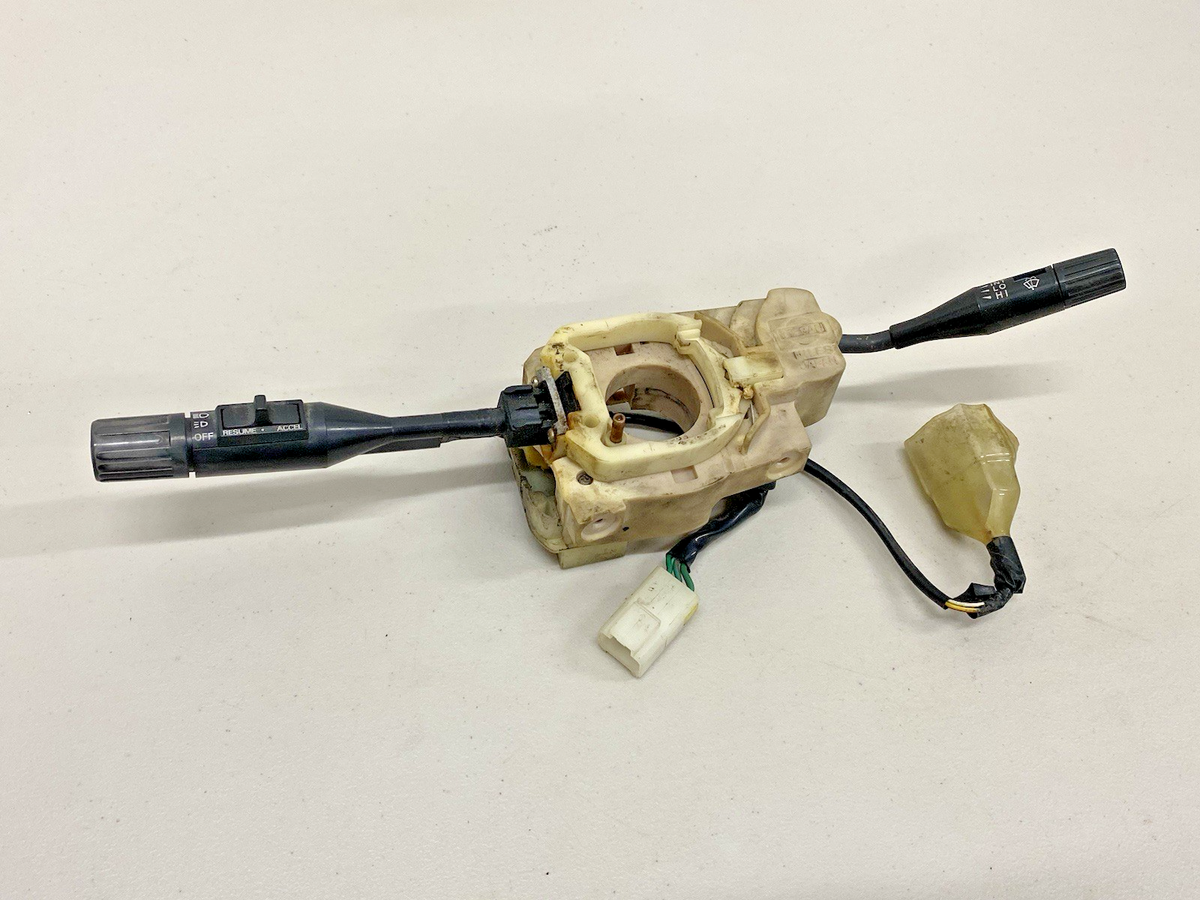 1985-86 Nissan 720 OEM Turn Signal Headlight Wiper Tilt Column