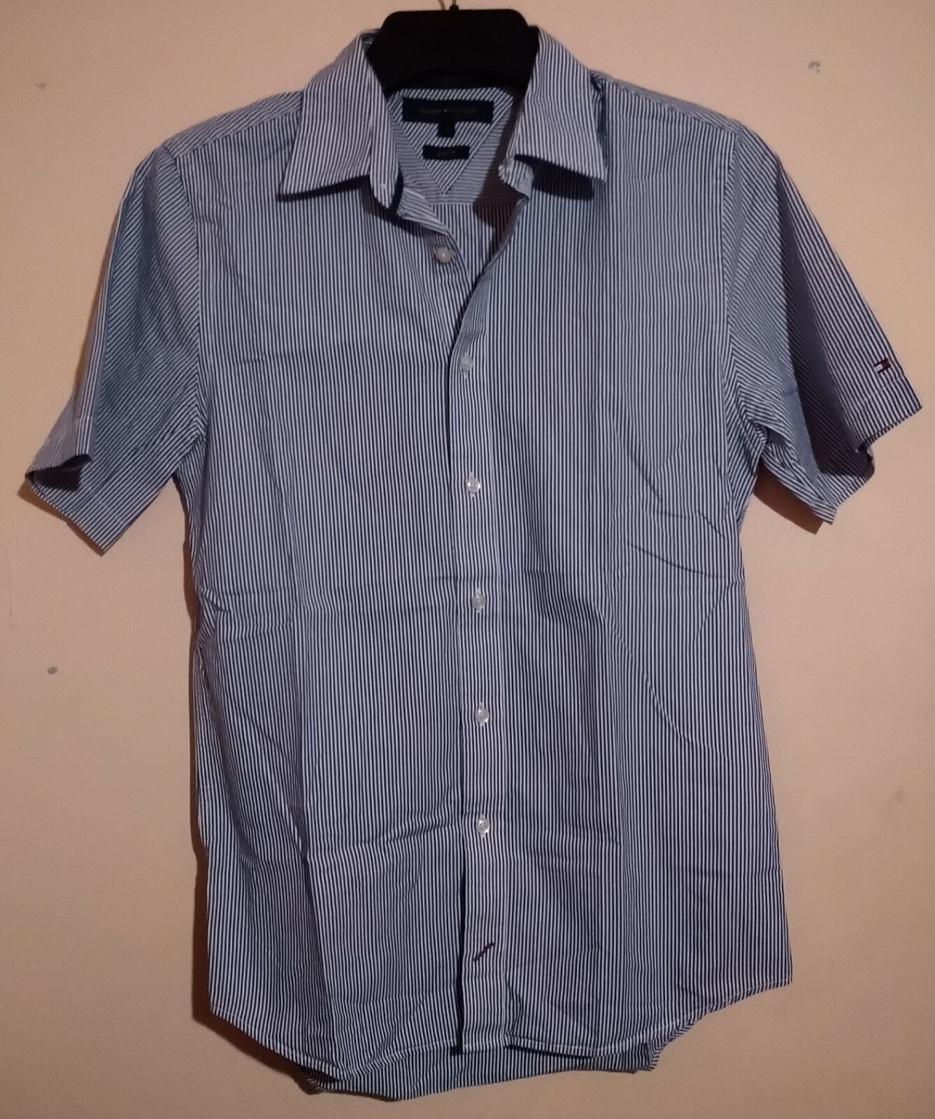 FILA TOMMY HILFIGER BLUE WHITE PIN STRIPES CASUAL S S DRESS SHIRT SIZE S M SLIM FIT