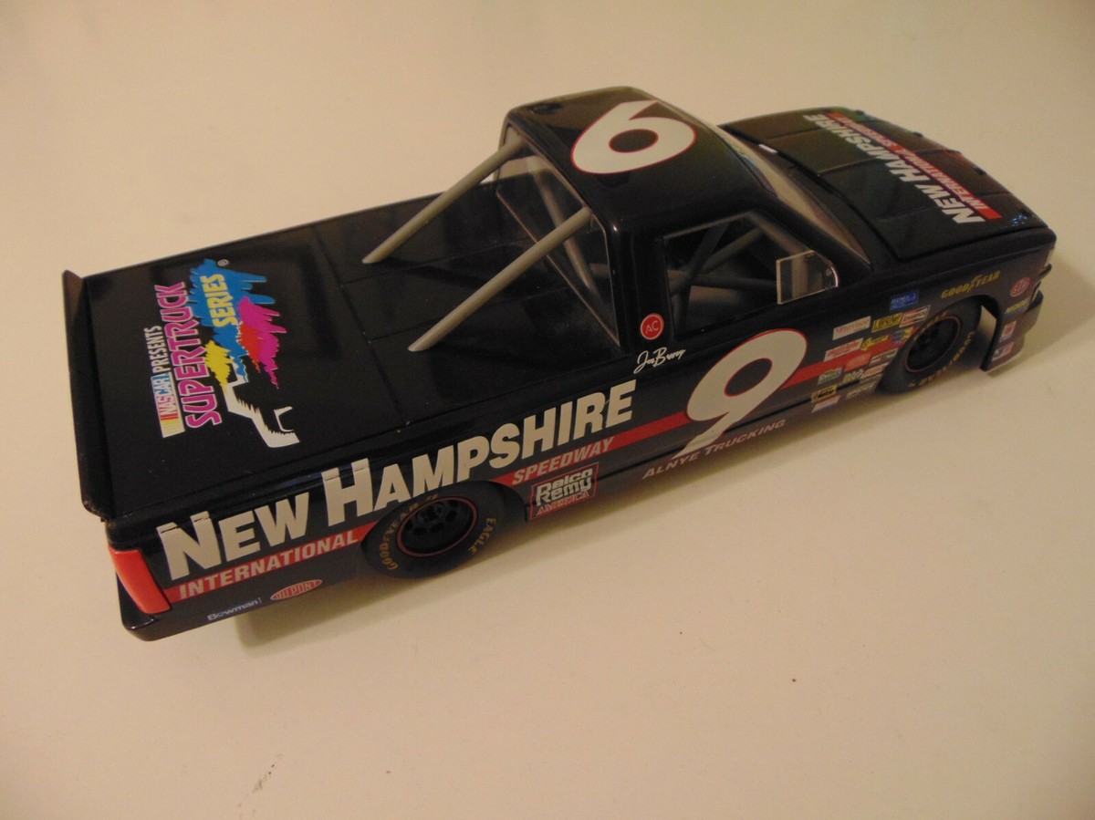 RACING CHAMPIONS 1996 JOE BESSEY #9 CHEVY C-1500 NEW