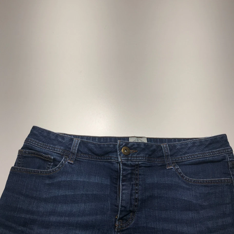 Pantalones cortos de mezclilla lavado oscuro St. John's Bay para mujer talla 14 tiro alto longitud media Foto 3 de 4