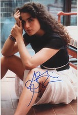 Andie MacDowell Autogramm signed 20x30 cm Bild