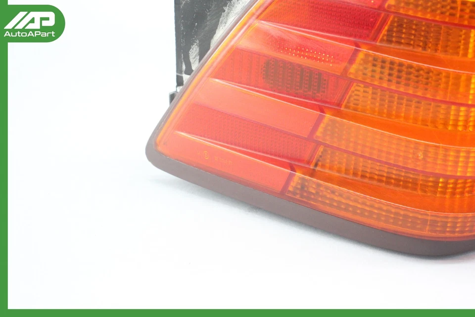 ✅ 90-95 Lámpara de luz trasera izquierda lado conductor Mercedes R129 300SL 500SL SL500 OEM Foto 3 de 4
