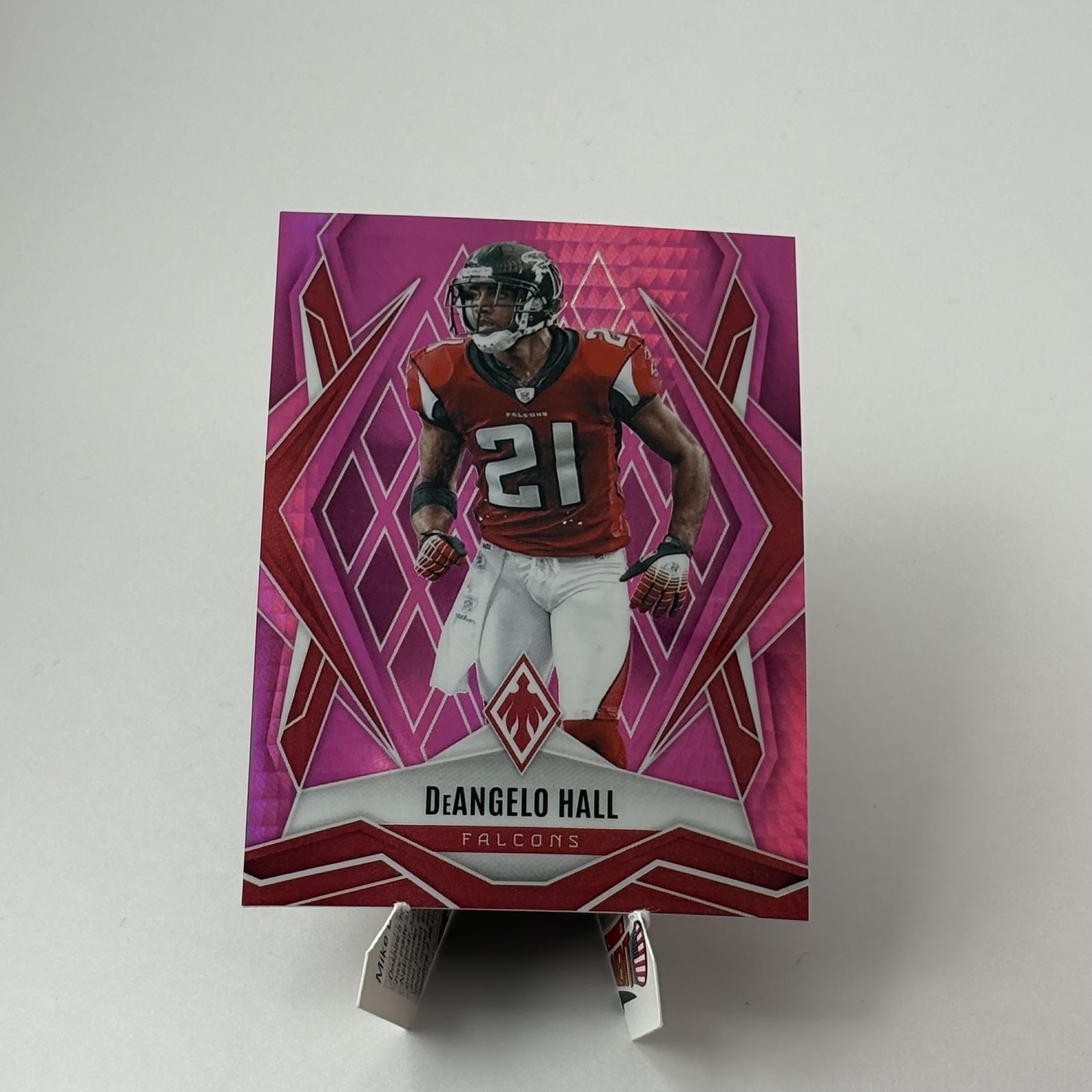 2025 Panini Phoenix #54 DeAngelo Hall Pink Hyper Prizm #/299
