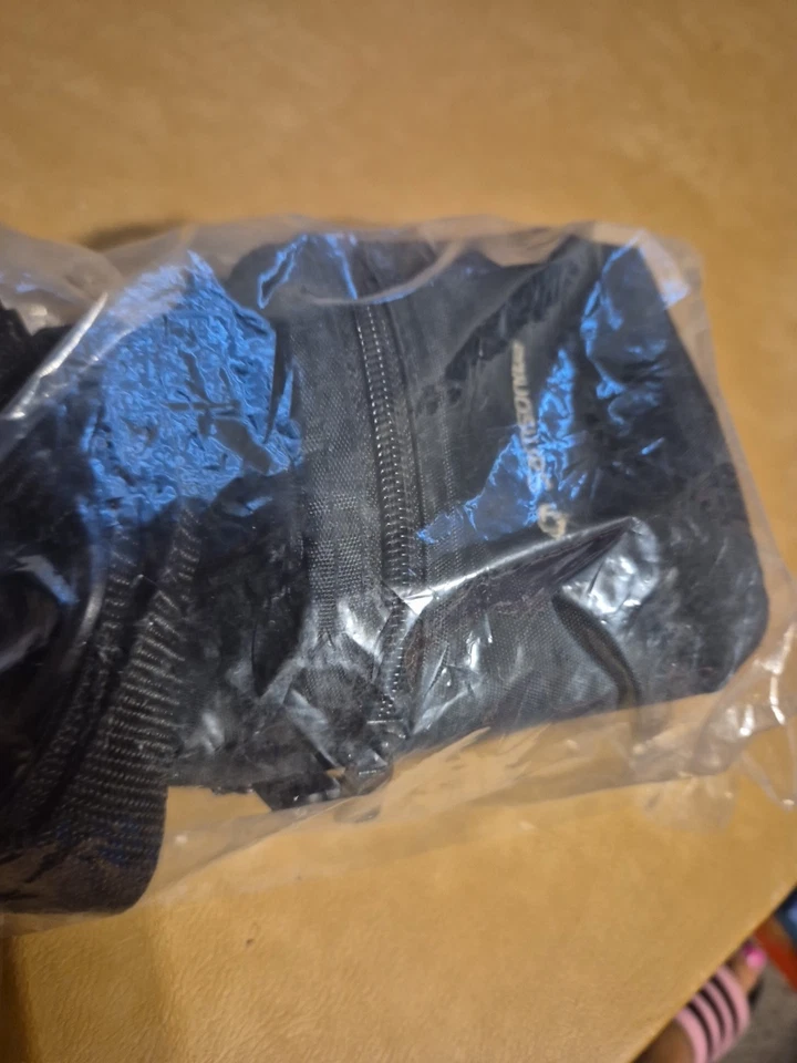 Samsonite Compact Camera Travel Journey Hiking Case Bag With Shoulder Strap - Image 4 of 4