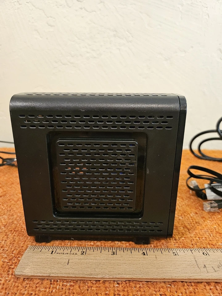 Motorola Surfboard SB6121 Cable Modem DOCSIS 3.0. Plus Cords. WORKS. - Image 3 of 4