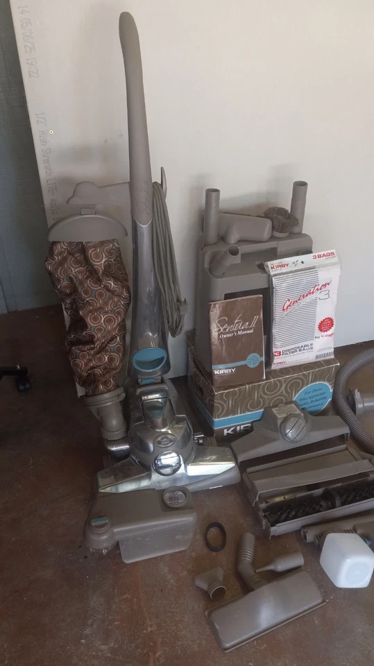 Kirby Sentria 2 Vacuum & Shampoo System With Attatchments Tested And Cleaned - Image 2 of 4