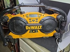 Dewalt DC011 AM FM Heavy Duty Battery Charger Worksite Radio 7.2 18V Has Issues