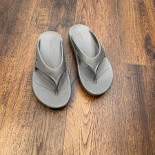 OOFOS Flip Flops Sandal Lightweight Recovery Footwear, Reduce Stress W10/M8 EU41