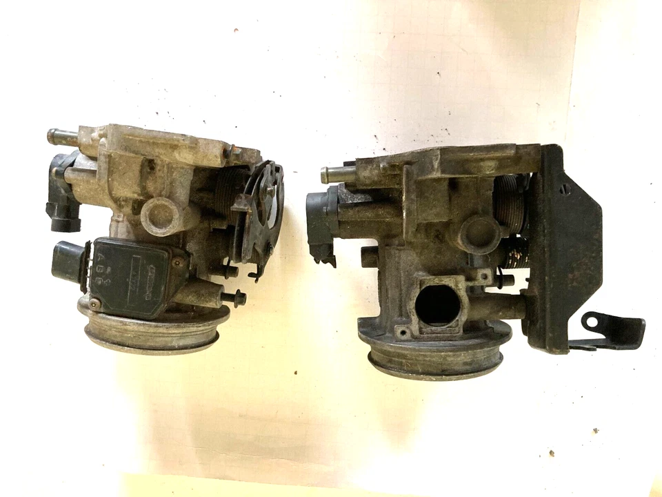 lots of 2- Hitachi Carburetors,one barrel each-both will need to be rebuilt - Image 3 of 4