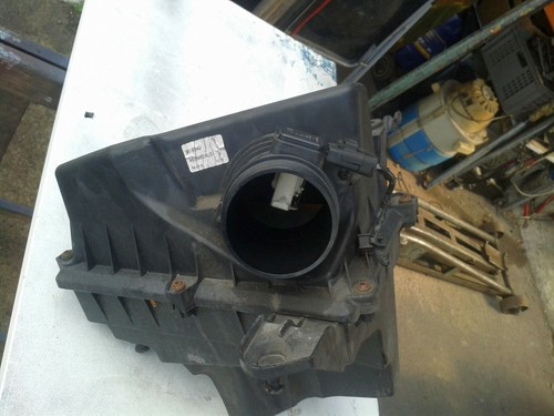 Volvo C30 2007 Luftfiltergehäuse mit Luftmassenmesser Siemens 5WK9 7002