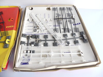 Coffret Jouef 2686 – Accessoires Et Signaux, état Neuf, Fabrication Française