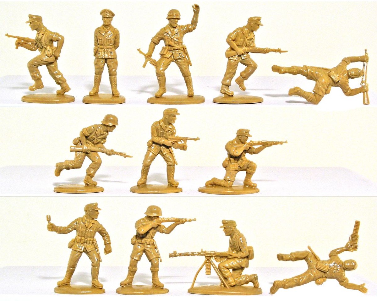 Matchbox WWII Afrika Korps - 15 54mm unpainted figures mint in