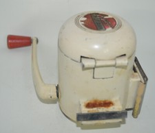 Vintage Dazey Ice Crusher Beige / Made In USA No Rocket Cup
