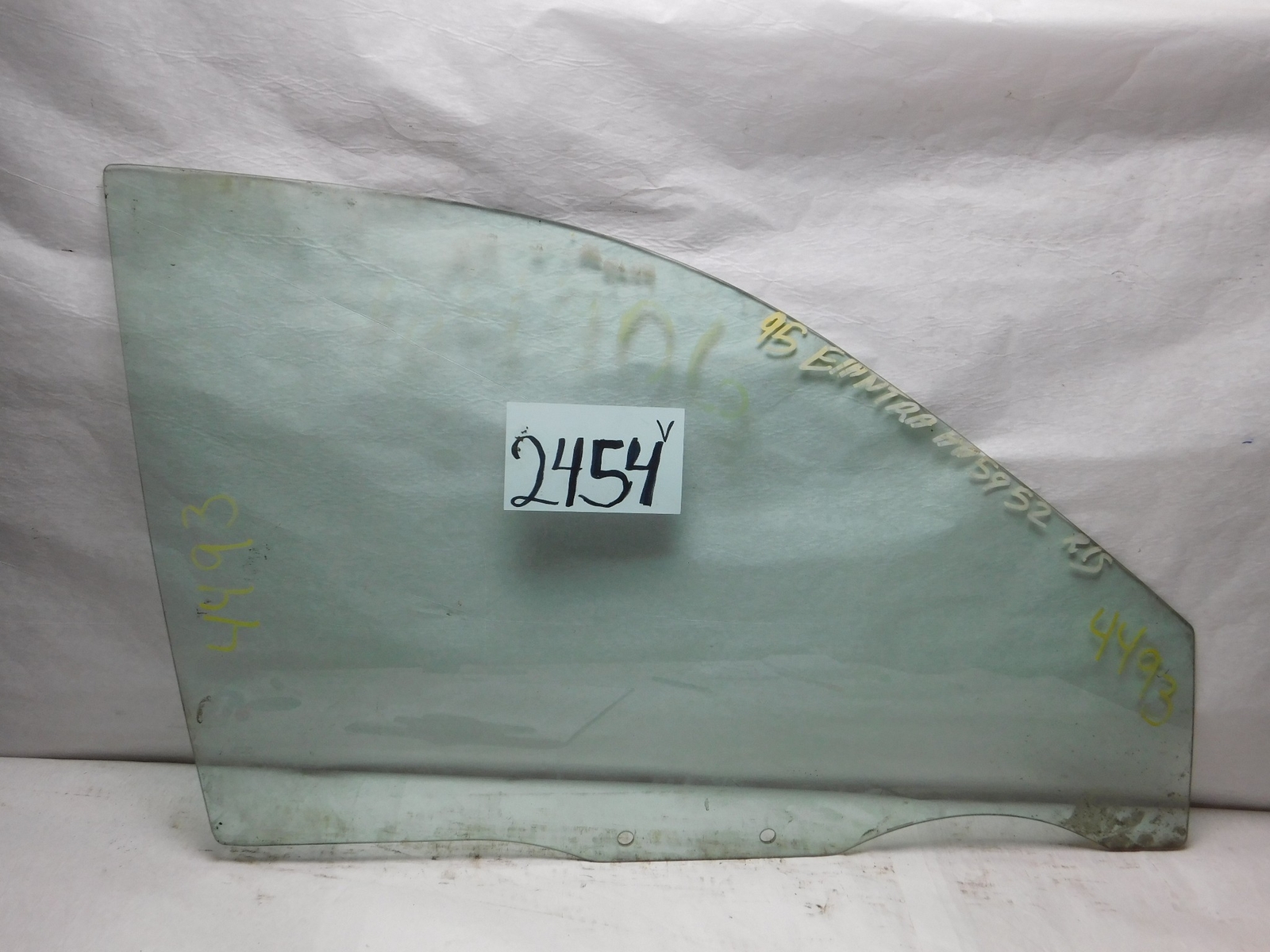 92 93 94 95 Hyundai Elantra FRONT PASSENGER Side Door Glass Used 2454-V
