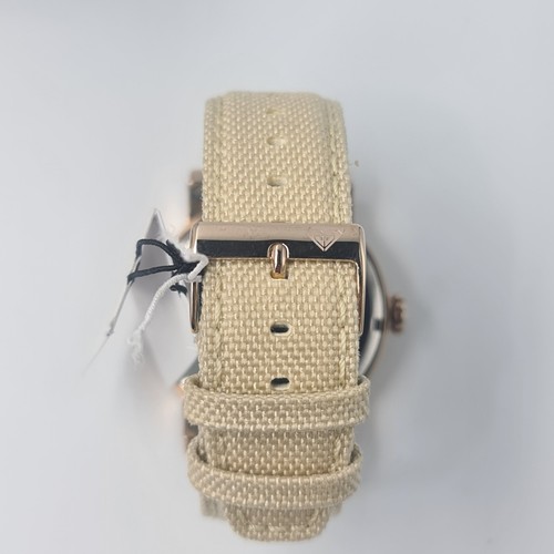 Roxy The Victoria Womens - Analog Wrist Watch - Picture 7 of 10