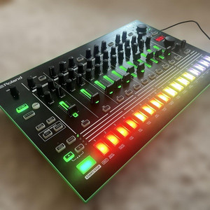 Roland（ローランド）/TR-8 with 7X7-TR 【中古】【USED】サンプラー【そよら成田ニュータウン店】 Roland（ローランド）/TR-8 with 7X7-TR 【】【USED】サンプラー【そ