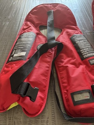 Two (2) Mustang  mit 100 PFD Adult Automatic Inflatable Life Vest  MD2016