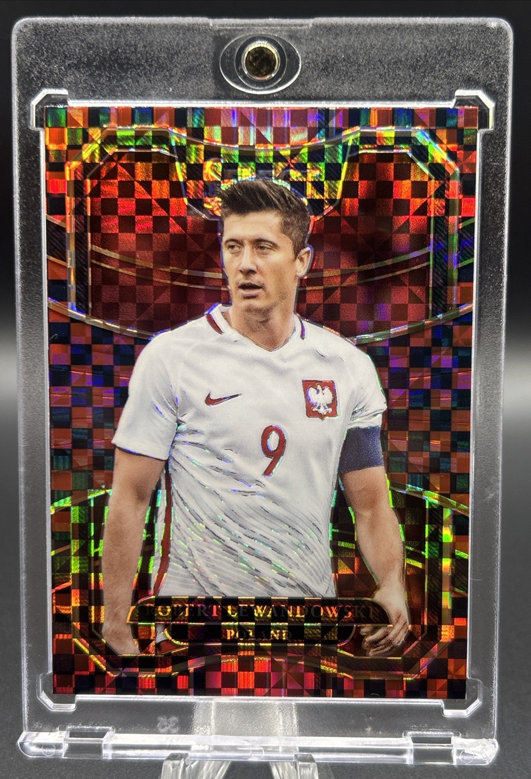 2017-18 Panini Select Robert Lewandowski Red Checkerboard #30 Poland SP