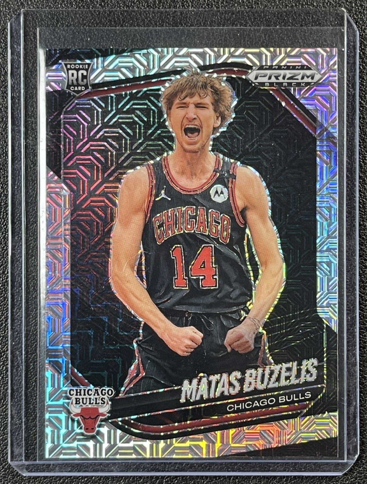 MATAS BUZELIS 2024-25 PANINI PRIZM BLACK #41 ROOKIE MOJO RC 21/25 BULLS