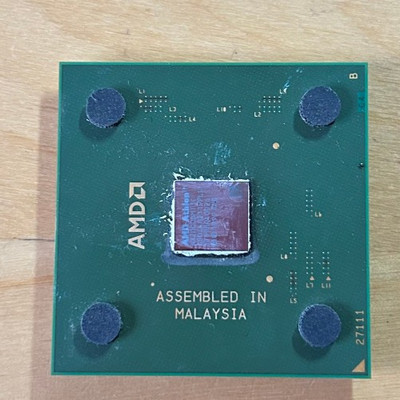 AMD Athlon 1800+ MP Multiprozessor AMP1800DMS3C Socket 462 A Processor