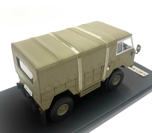 1:43land rover 101 British Flat Head Land Rover All Terrain Off Road Truck Model - Picture 16 of 26