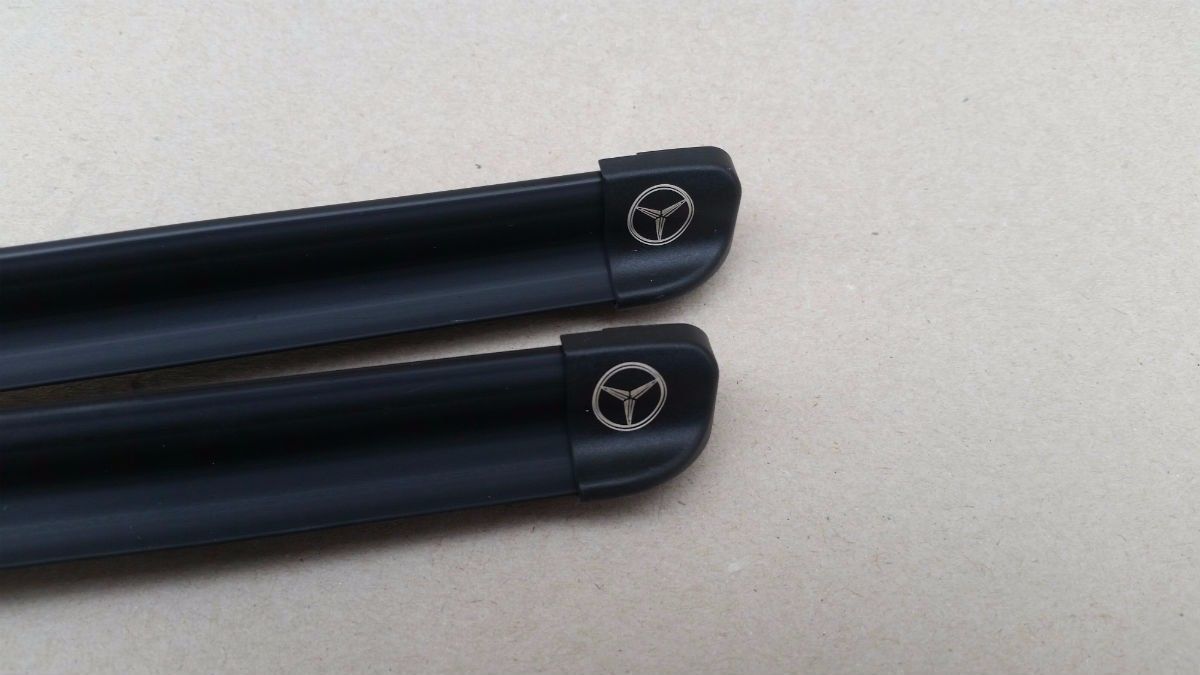 GENUINE MERCEDES 204 820 21 45 GLK-CLASS X204 FRONT WIPER BLADE