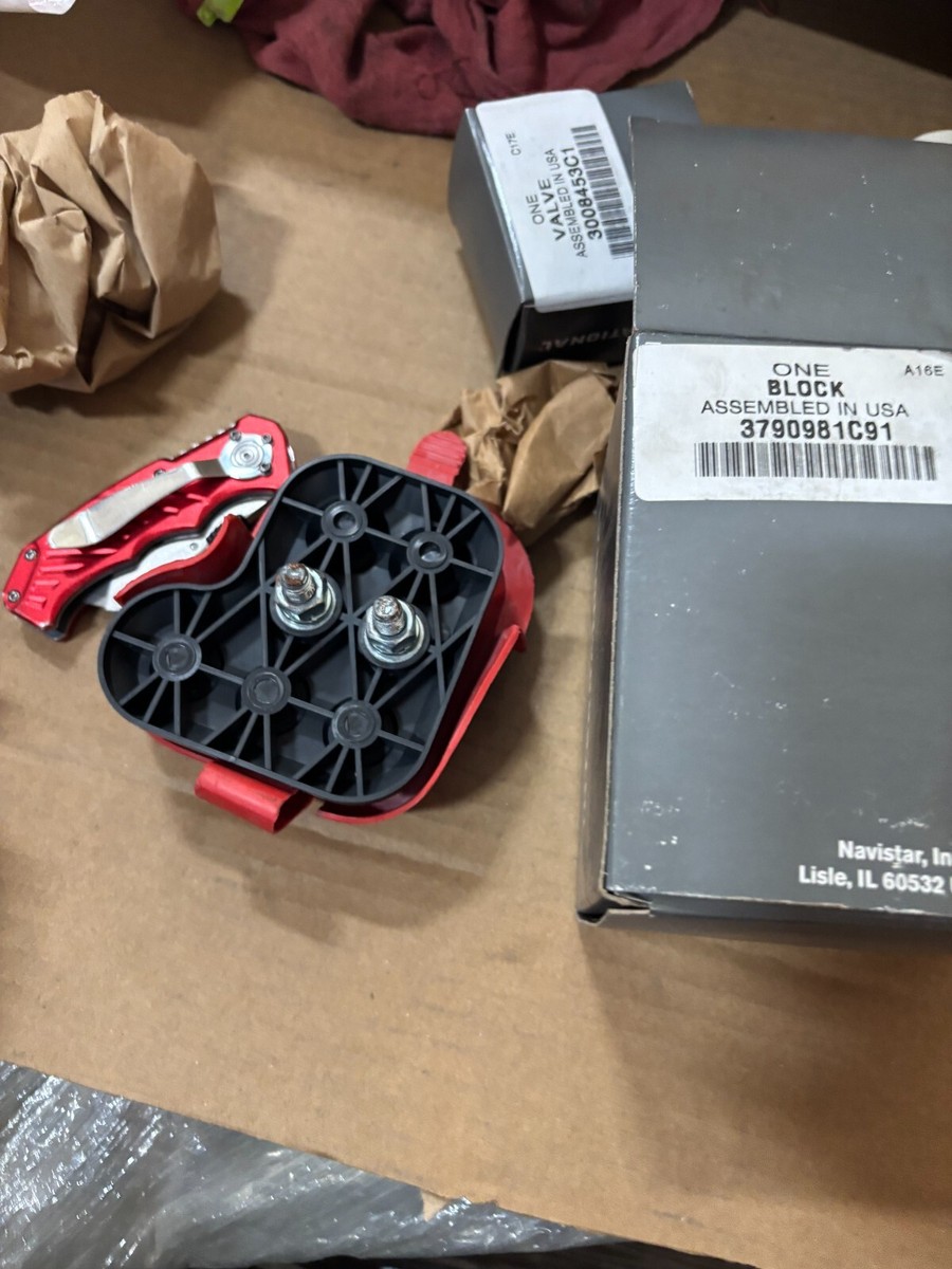 INTERNATIONAL 3790981C91 BLOCK FUSE | eBay