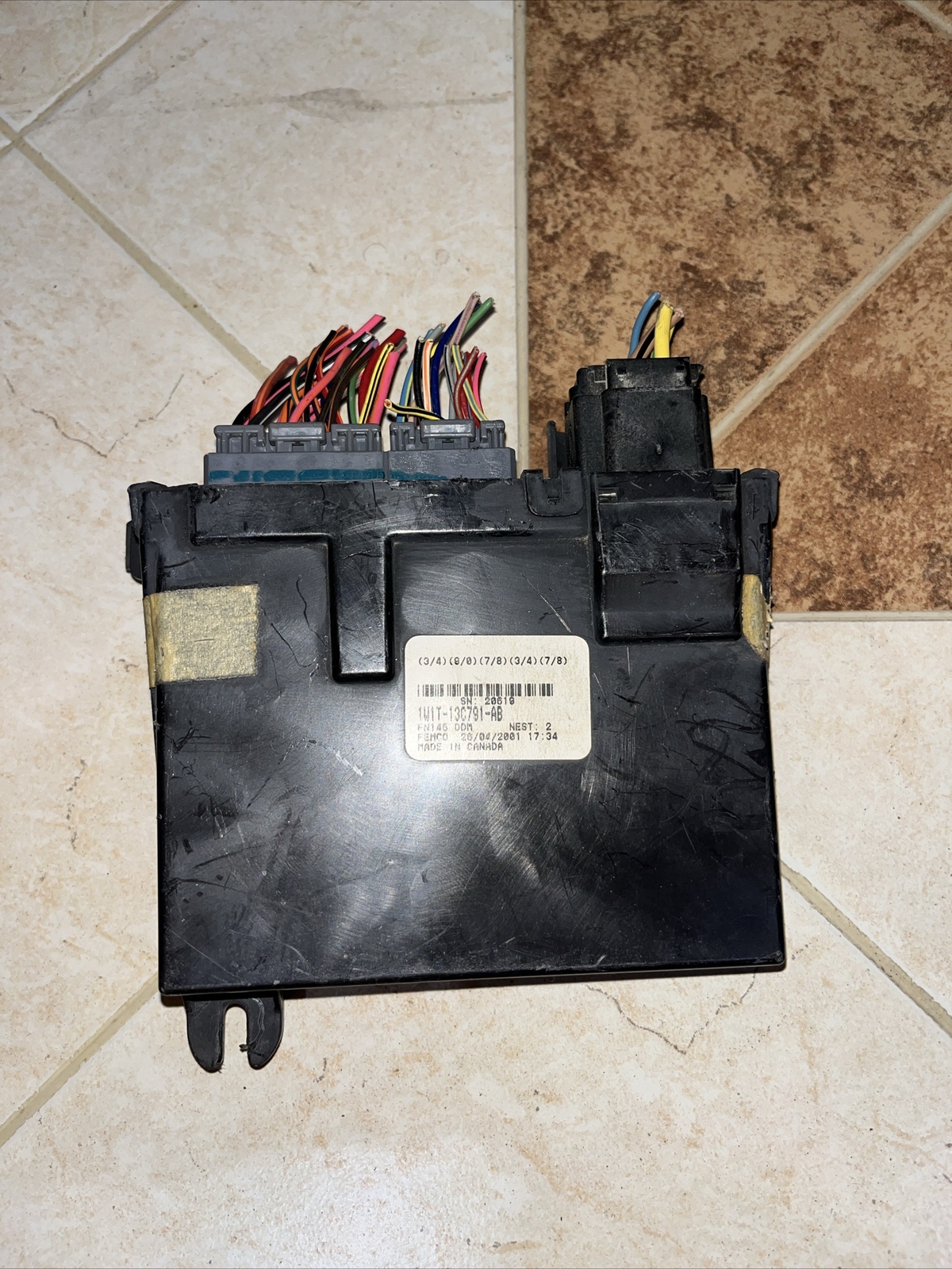 9802 LINCOLN TOWN CAR KEYLESS ENTRY CONTROL DRIVER DOOR MODULE (1W1T