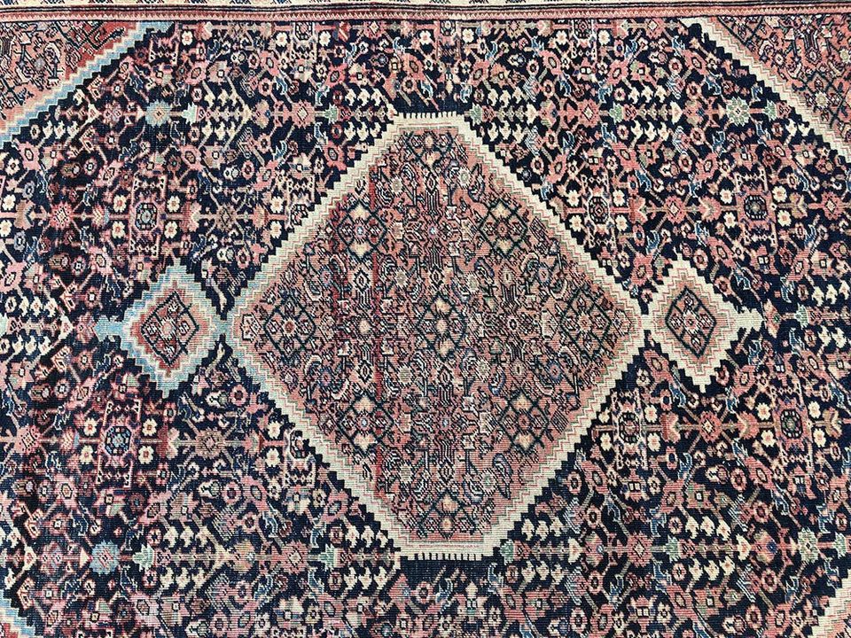 A Marvelous Antique Sarouk Ferahan Area Rug - Image 4 of 4