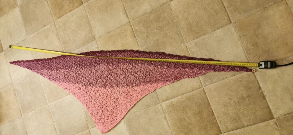 Schultertuch, gehäkelt, Neu, GESCHENK, HANDARBEIT,  Stola, Umschlagtuch,  - Bild 4 von 4