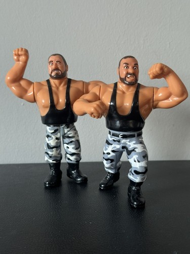 WWF WWE Hasbro Wrestling Figures. Series 2: The Th...