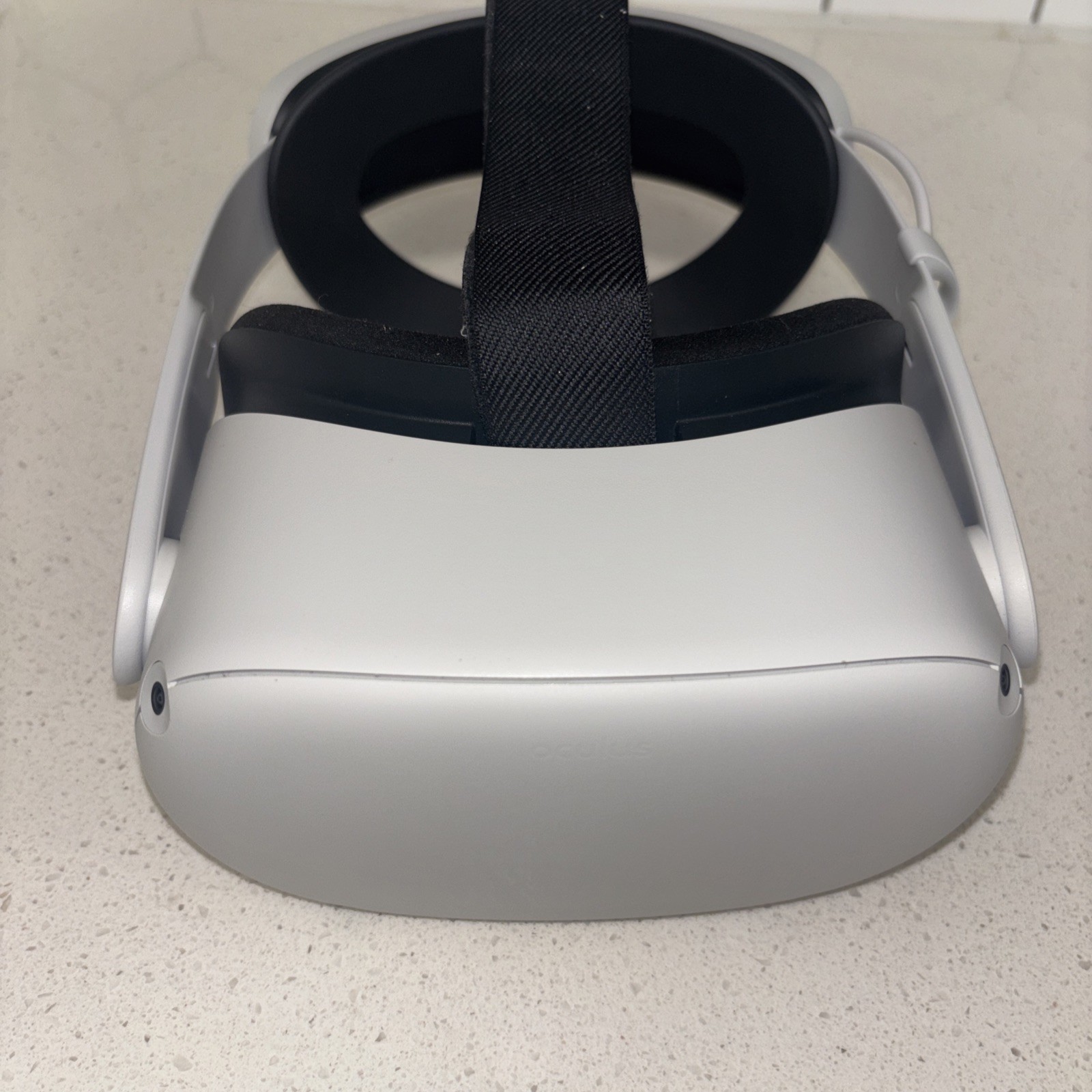Meta Oculus Quest 2 - 64GB - VR Headset ONLY - Includes battery Pack headstrap 