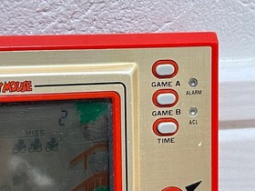 Nintendo GAME & WATCH Mickey Mouse 1981 JAPAN Vintage Pre-owned 2