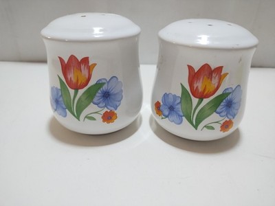 Vintage Salt Pepper Shakers Corelle Tulip FRESH CUT Pattern Stone Ware Retro