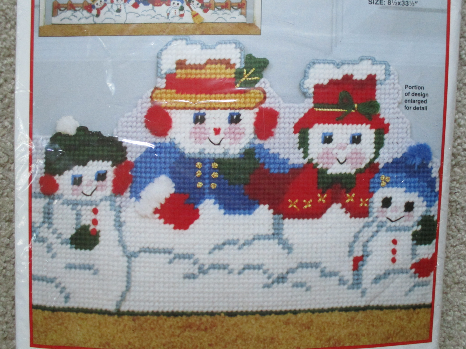 Vtg Bucilla Christmas Plastic Canvas Needlepoint Kit “SNOW FAMILY