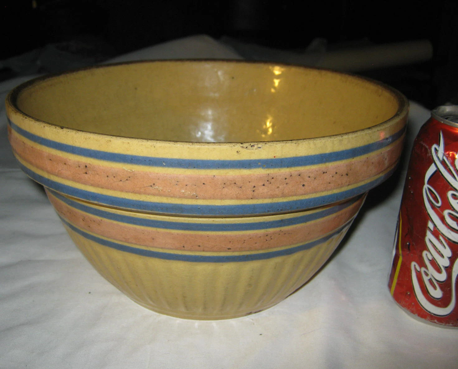 ANTIQUE COUNTRY KITCHEN PRIMITIVE YELLOWARE STONEWARE BATTER MIXING FOOD BOWL