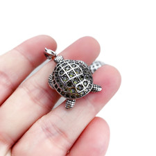 925 Sterling Silver Tortoise Sea Turtle Pendant Charm Green Peridot Cz