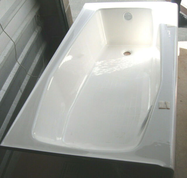 Kohler Birthday Bath White Cast Iron Oval Clawfoot Bathtub W All Hardware K 100 For Sale Online Ebay