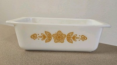Vintage Pyrex Butterfly Gold II Loaf Pan 913 Milk Glass Bread Meatloaf Dish EUC