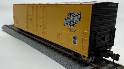 HO Atlas CNW 50 Foot Boxcar 600617 Metal Wheels Kadee Couplers