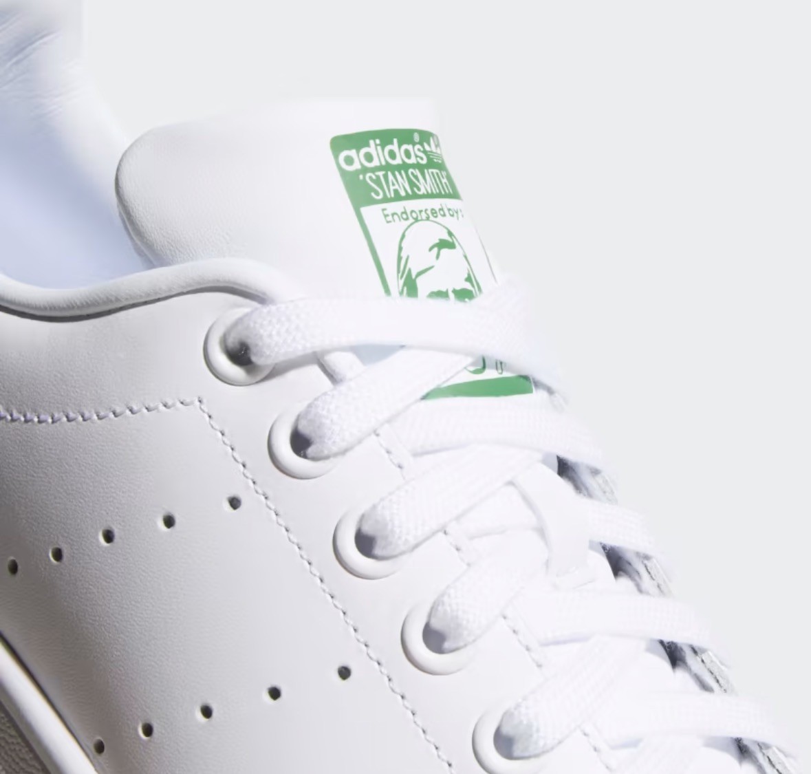 Adidas Stan Smith Originals white and green sneakers Size 9 womens