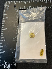 Rare Walt Disney World Vtg WDW 2000 Innoventions Dreamcast SEGA Pin Dangle New