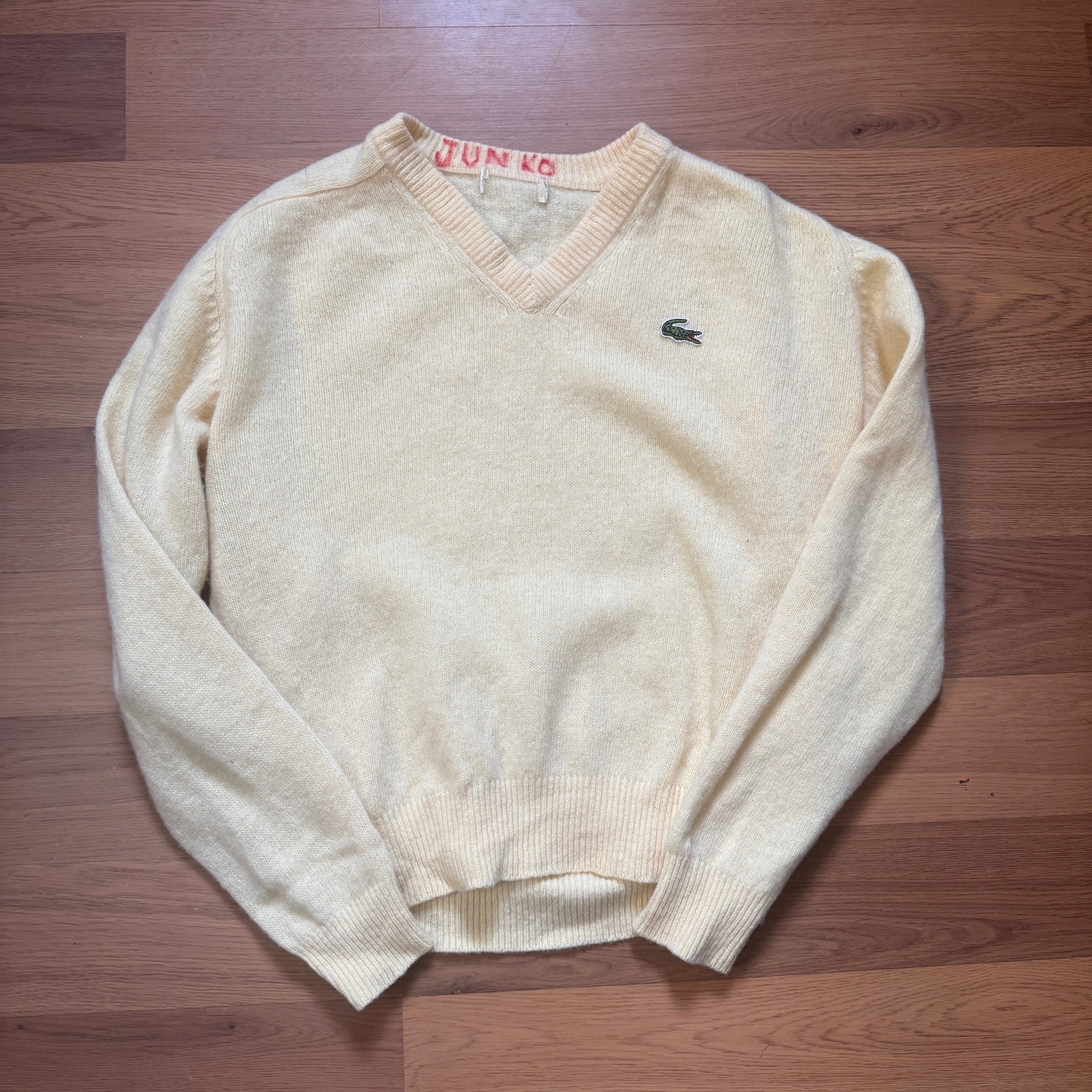 Women's Vintage 80's Lacoste Light Yellow Wool V-Neck Pullover Knit Sweater Sz S