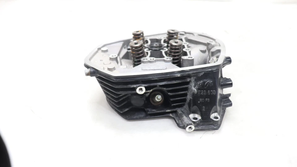 2019 BMW R NINE T ЛЕВАЯ ВЕРХНЯЯ ГОЛОВКА БЛОКА ЦИЛИНДРОВ ДВИГАТЕЛЯ - Изображение 3 из 4