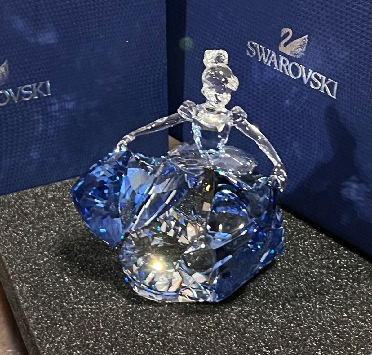 SWAROVSKI CINDERELLA LIMITED EDITION 2015. #5089525. Brand New