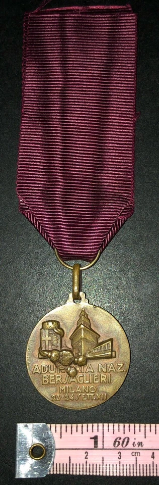 Original 1924 Segunda Guerra Mundial Uniforme Italiano Medalla Líder Premio Insignia Insignia Equipo de Campo Foto 3 de 4