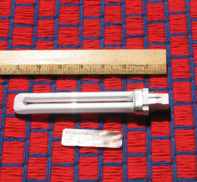 2 NEW fluorescent 13w light bulb fits desk lamp or Ott-lite A with 2 pin 5000K - Image 3 of 4