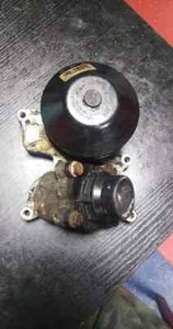 BMW E87 DIESEL WASSERKÜHLMITTELPUMPE & THERMOSTATGEHÄUSE 7797640