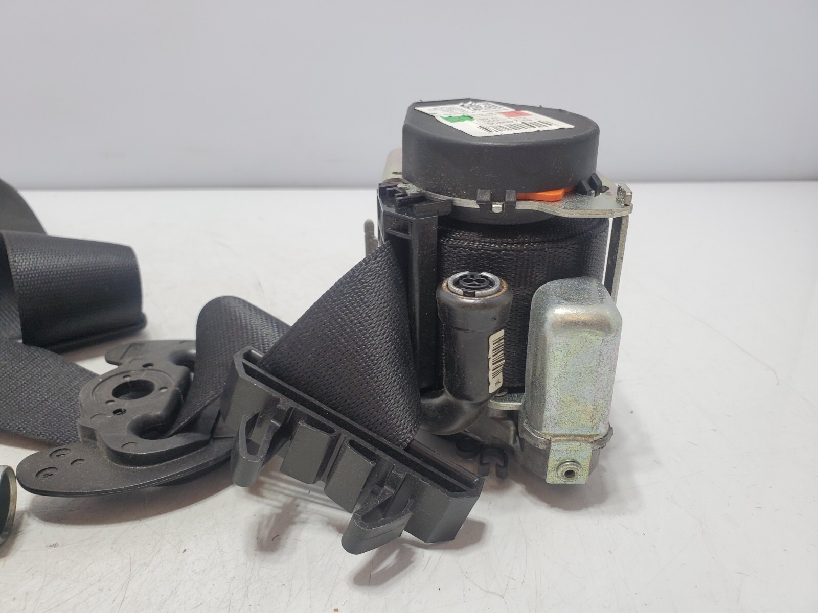 ✅ 14-19 OEM Maserati Ghibli Front Left Driver Side Seatbelt Retractor